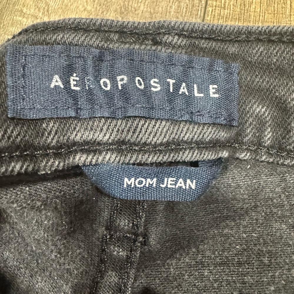 Aeropostale Women Straight Leg Mom Jeans in Dark Gray